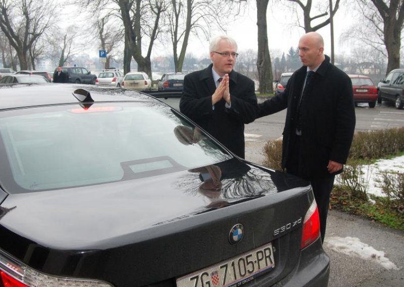 Sudarila se vozila iz pratnje predsjednika Josipovića