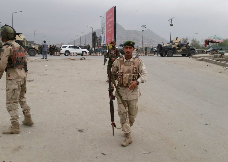Snažna eksplozija potresla Kabul, napadači čekali najveću gužvu
