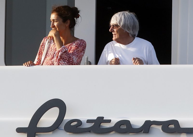 Bernie Ecclestone uživa sa suprugom