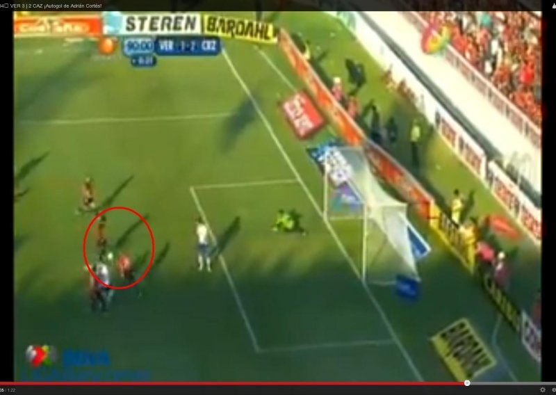 Kakav pehist: Igrač pogodio vlastiti gol nakon obrane penala