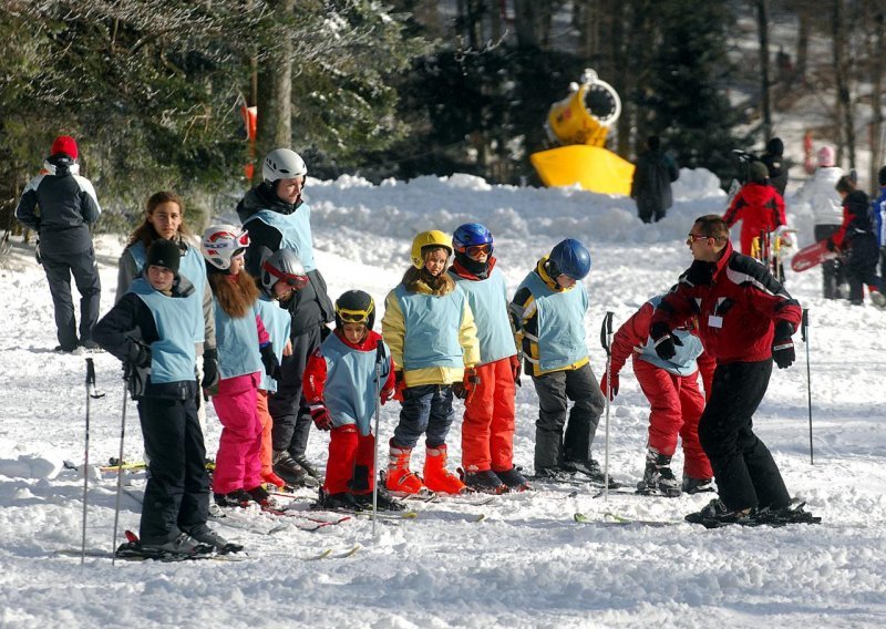 Školarcima besplatno skijanje na Sljemenu