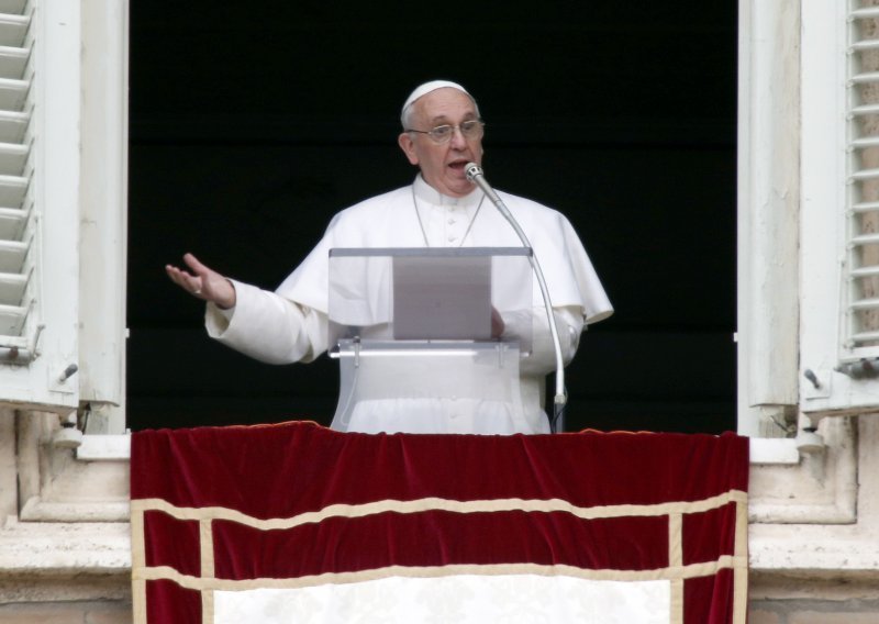 Papa Franjo popularan na Twitteru, gotovo kao Trump