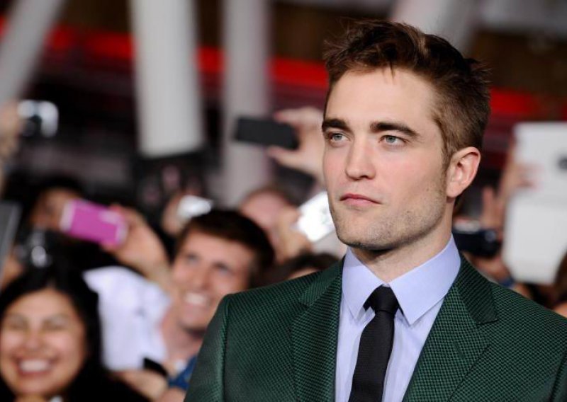 Robert Pattinson imao je ljubavnicu za vrijeme prekida