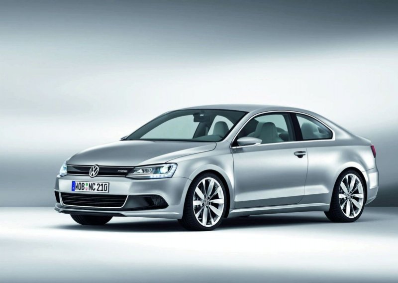 Volkswagen zadovoljan Passatom CC, stiže i Golf CC