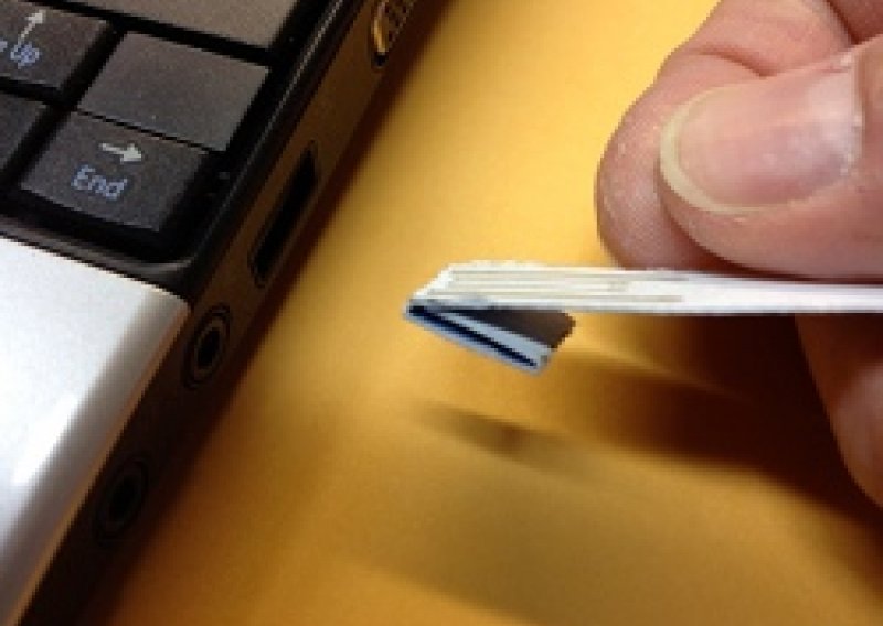 Biste li koristili papirnati USB?