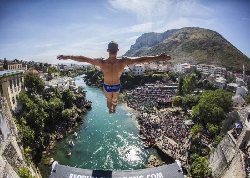 Nevjerojatni skokovi u Mostaru zadivili cijeli sviijet!