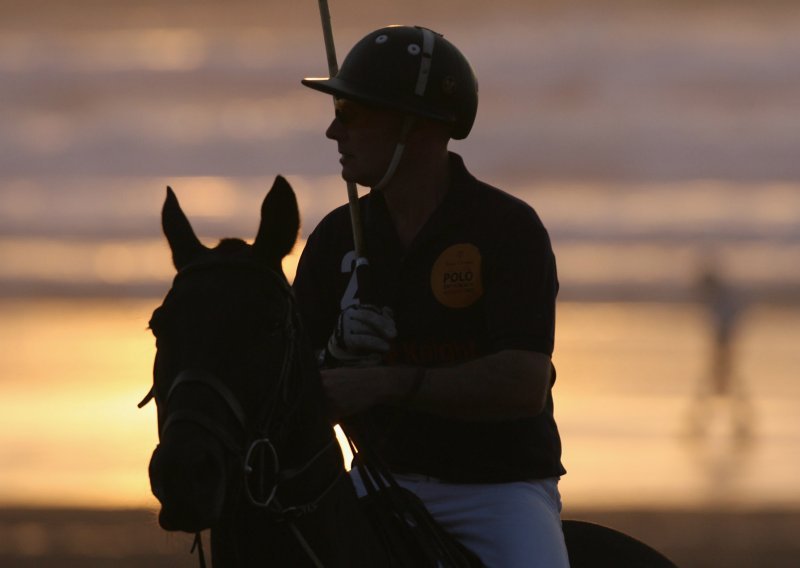 Uginuo 21 konj venecuelanske polo ekipe