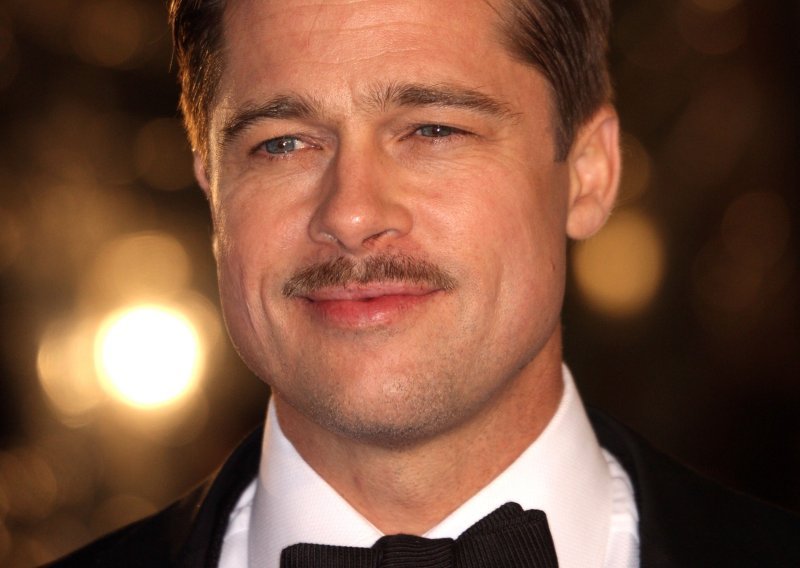 Brad Pitt postao opsjednut duhovima
