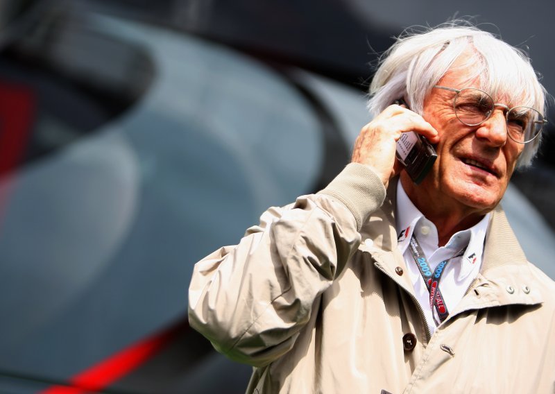 Bernie Ecclestone u utrci za preuzimanje Saaba