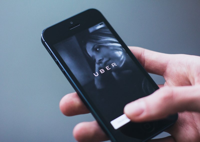 Uber suočen s istragama u SAD-u i Europi nakon priznanja o hakiranim podacima