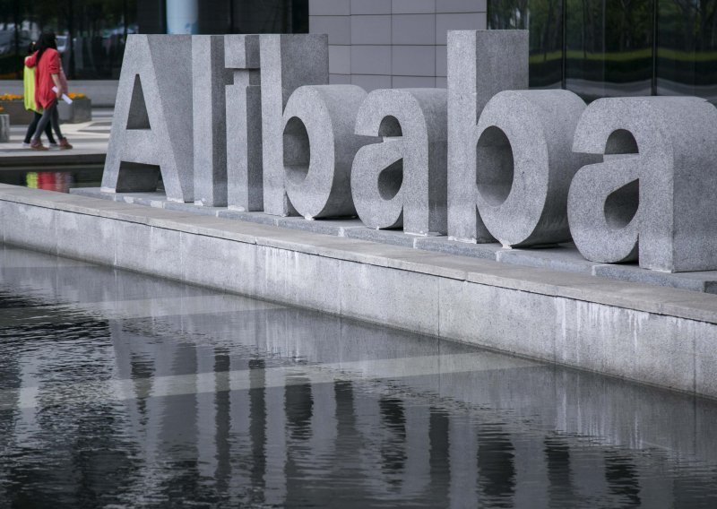 SAD vratio Alibabu na crnu listu