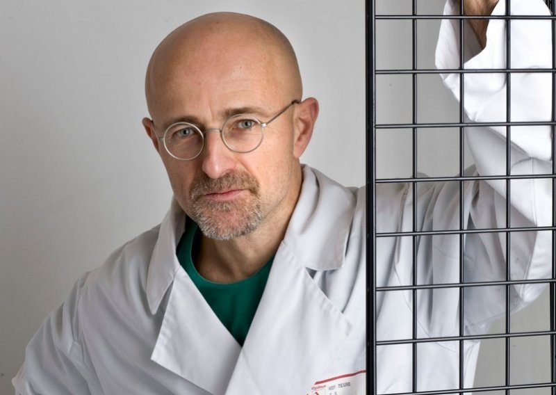 Za manje od godinu dana, ovaj kontroverzni kirurg želi izvesti transplantaciju ljudske glave