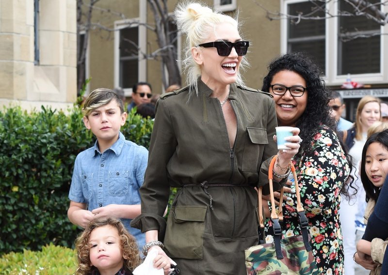 Gwen Stefani cvate od ponosa na prvoj pričesti sinova