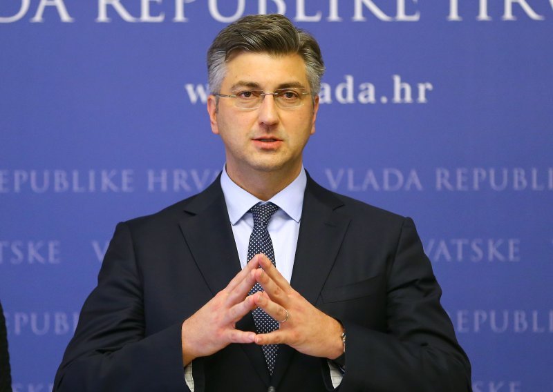 'Plenković mora brzo imenovati nove ministre ili će ući u uzurpaciju vlasti'