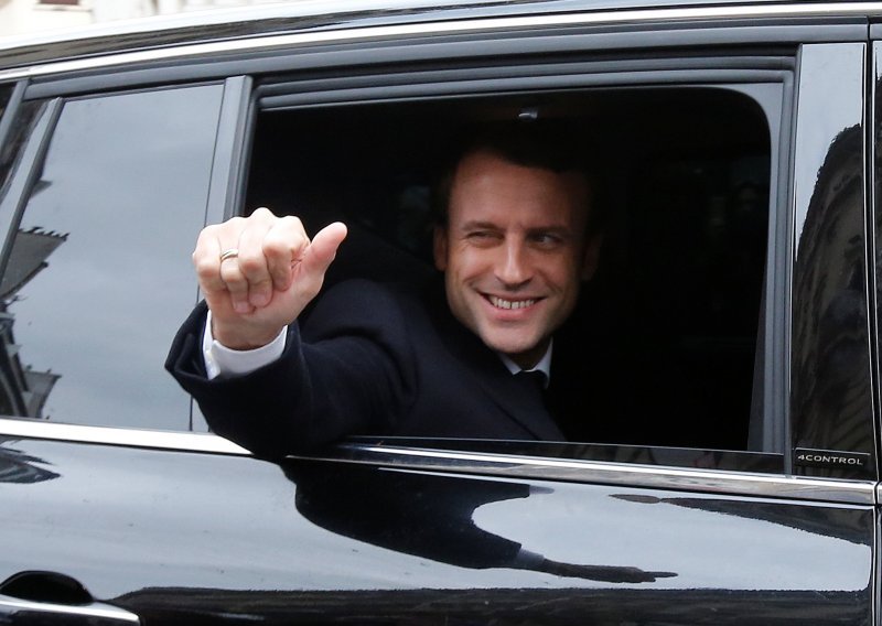 Izlazne ankete pokazuju da je Macron novi francuski predsjednik