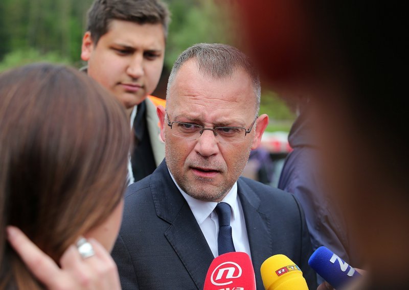 Hasanbegović želi poništiti 22. lipnja kao državni blagdan