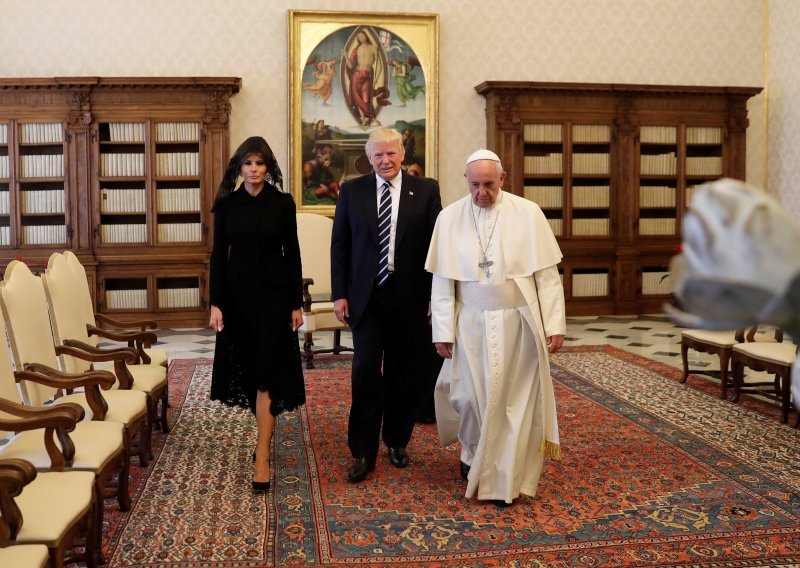 Amerikanci se čude: Melania je nakon Jackie Kennedy prva katolkinja u Bijeloj kući