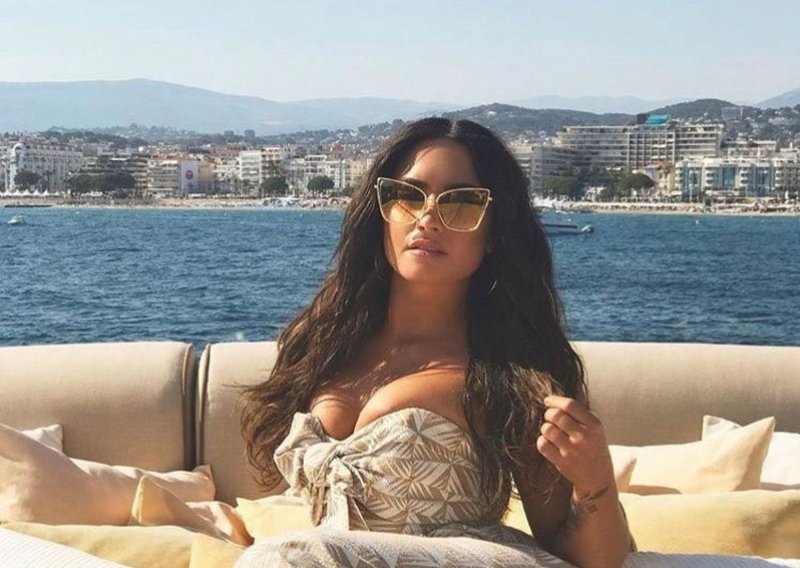 Seksi Demi Lovato uživa u sunčanom Cannesu
