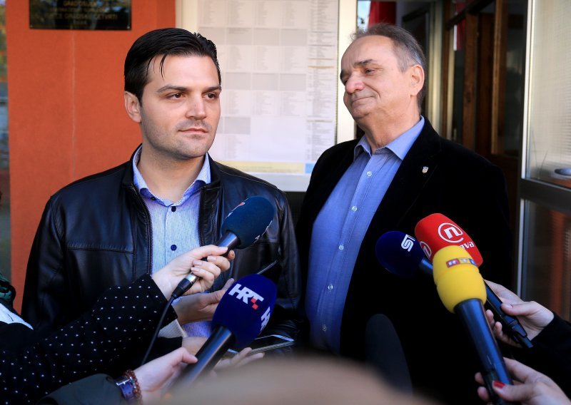 Nastavlja se rat u HDSSB-u: Traže Vulinovu ostavku jer je okrenuo leđa Glavašu