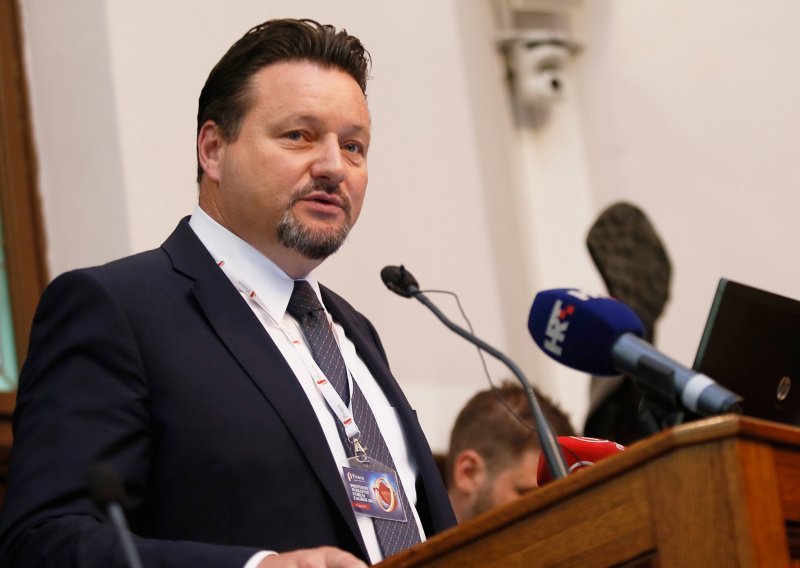 Kuščević pojasnio sporne izmjene Zakona o sprečavanju sukoba interesa i izavao lavinu žestokih reakcija