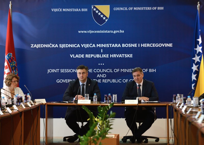 Plenković opomenuo vlasti BiH zbog istraživanja ratnih zločina