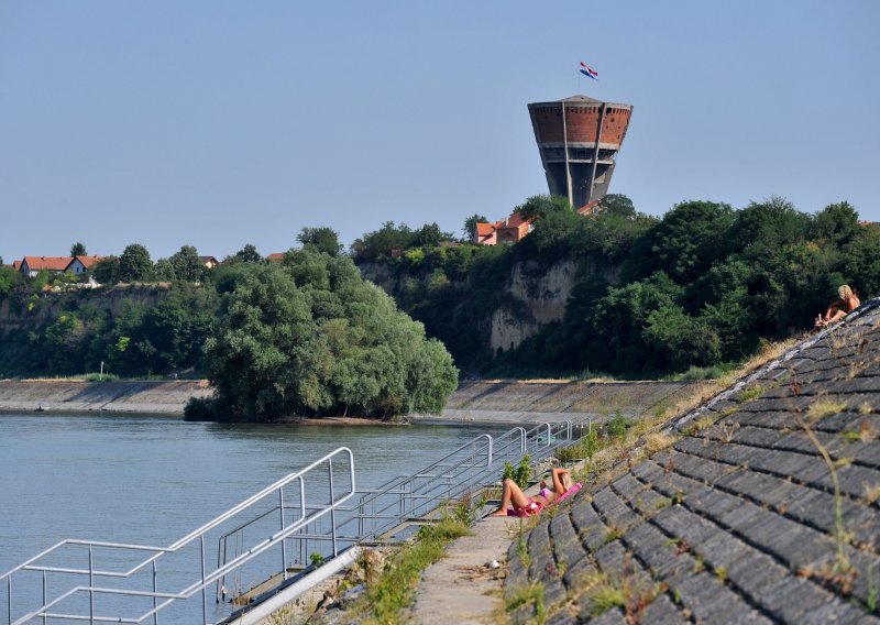 Vukovarska policija potvrdila kako je pronašla tijelo majke utopljenog dječaka u Dunavu