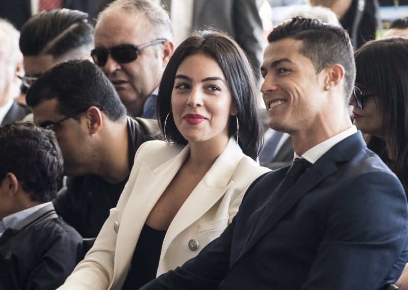 Cristiano Ronaldo sa zaručnicom stigao u Hrvatsku na odmor