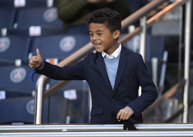 Sin nogometne legende ima devet godina i već mlati milijune