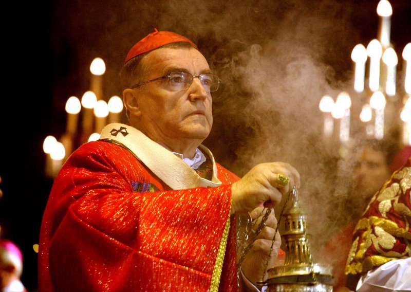 Kardinal Bozanić umjesto u Imotskom završio u bolnici