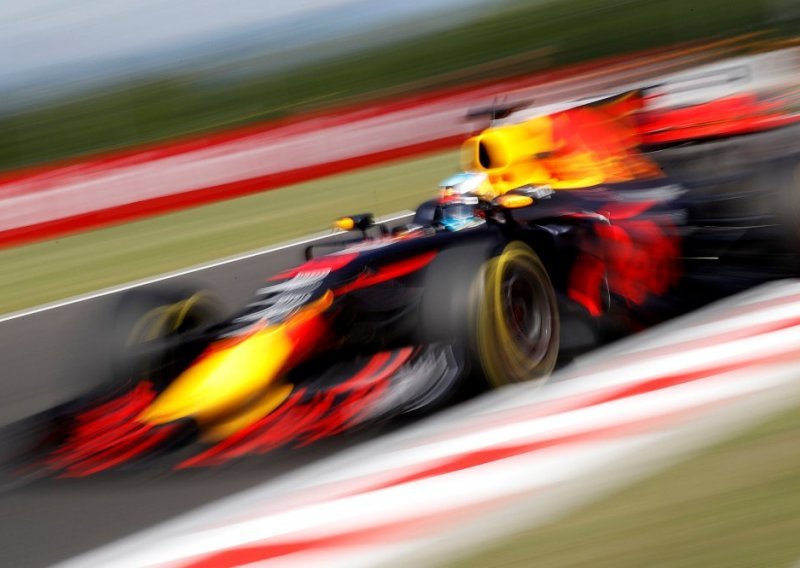 Ricciardo odlučio pomrsiti račune Ferrariju i Mercedesu u Mađarskoj!