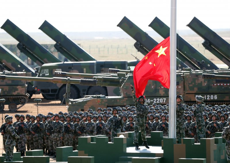 Pogledajte paradu kineske oružane sile