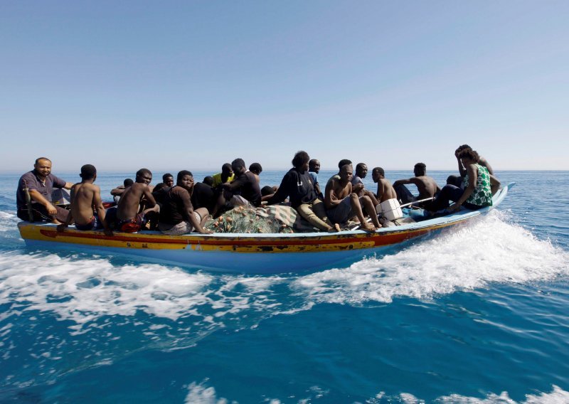 Italija počela pomorsku misiju pomoći Libiji
