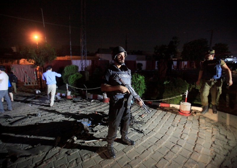 U eksploziji kamiona-bombe u Lahoreu 34 ranjenih