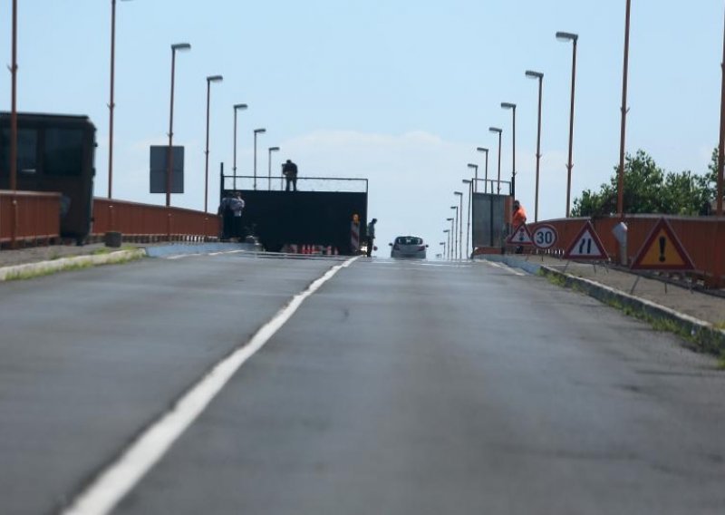 Hrvatska podignula pa uklonila ogradu na granici sa Srbijom