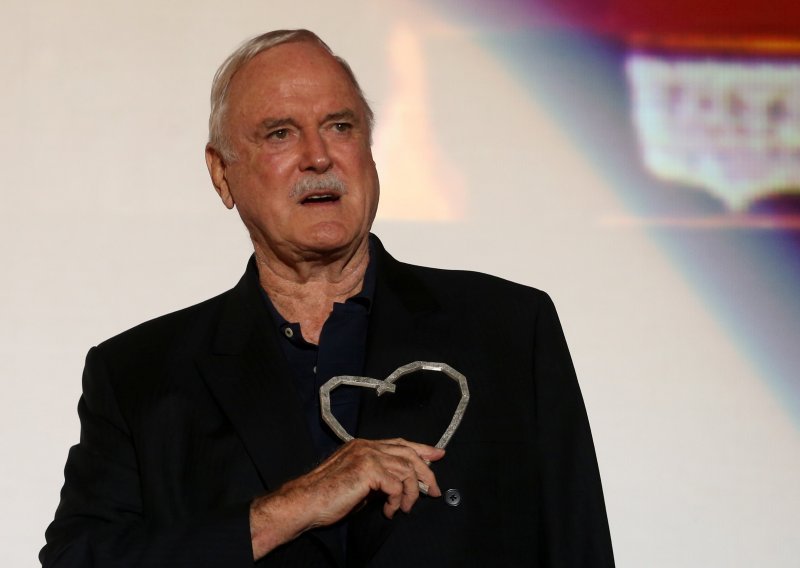 John Cleese primio 'Počasno srce Sarajeva' i izazvao - salve smijeha