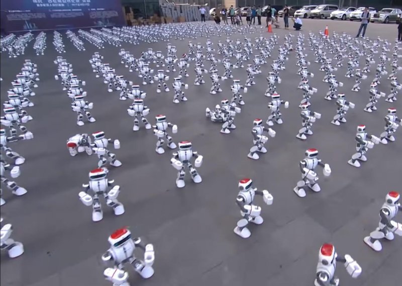 Više od tisuću robota zaplesalo i oborilo rekord