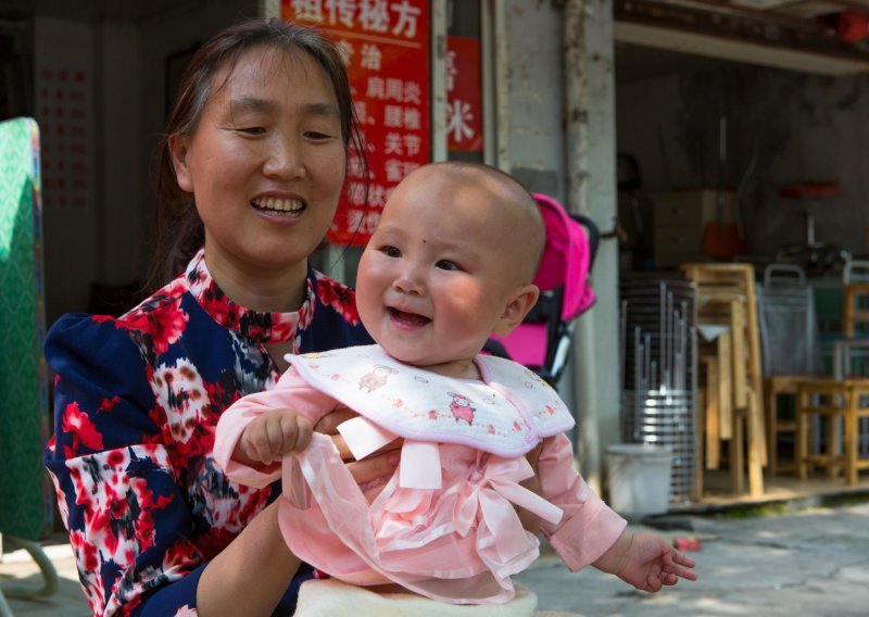 Nakon drakonske politike jednog djeteta, Kina potiče roditelje na drugo