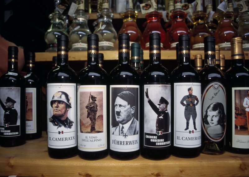 Hitlerov kolač i vino prelili čašu: Italija pred zabranom fašističkih i nacističkih simbola