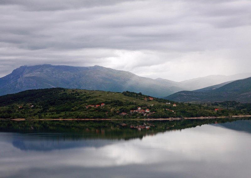 Znate li kako se točno zove jezero oko kojeg su zaratili Martina Dalić i Miro Bulj?