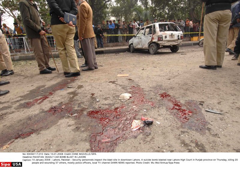 Poginulo 23, ranjeno više od 250 Pakistanaca
