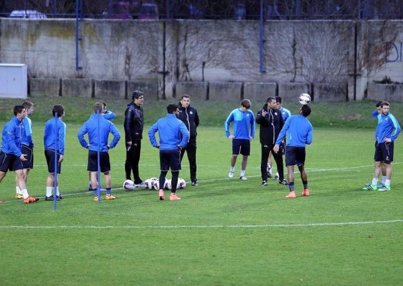 Teška ozljeda Dinamova braniča; Mamić dovodi dva igrača