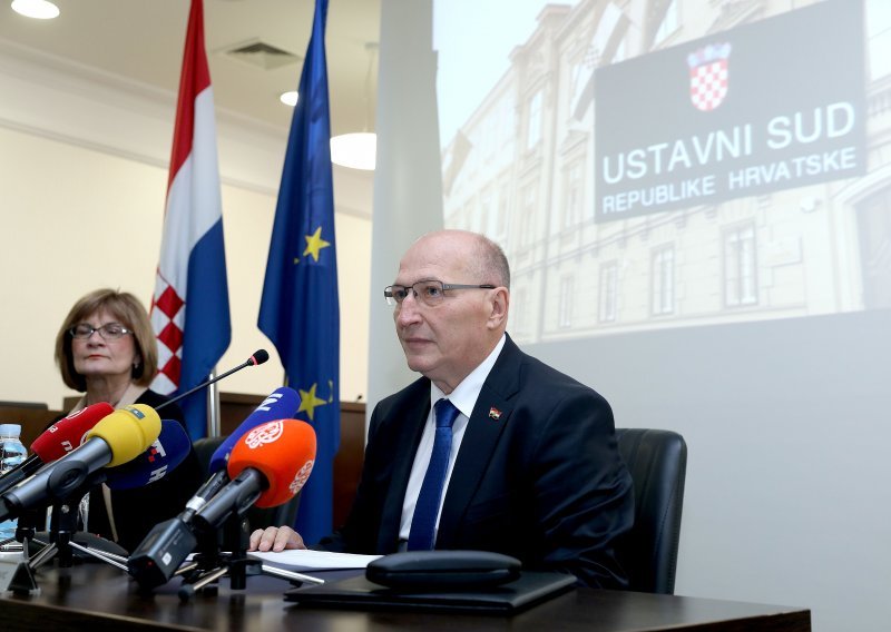 Predsjednik Ustavnog suda: Nije moguće zabraniti pobačaj u Hrvatskoj!