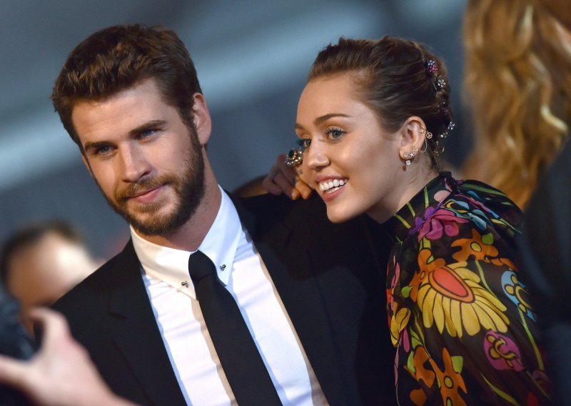 Miley Cyrus i Liam Hemsworth zajedno otišli na premijeru novog 'Thora'