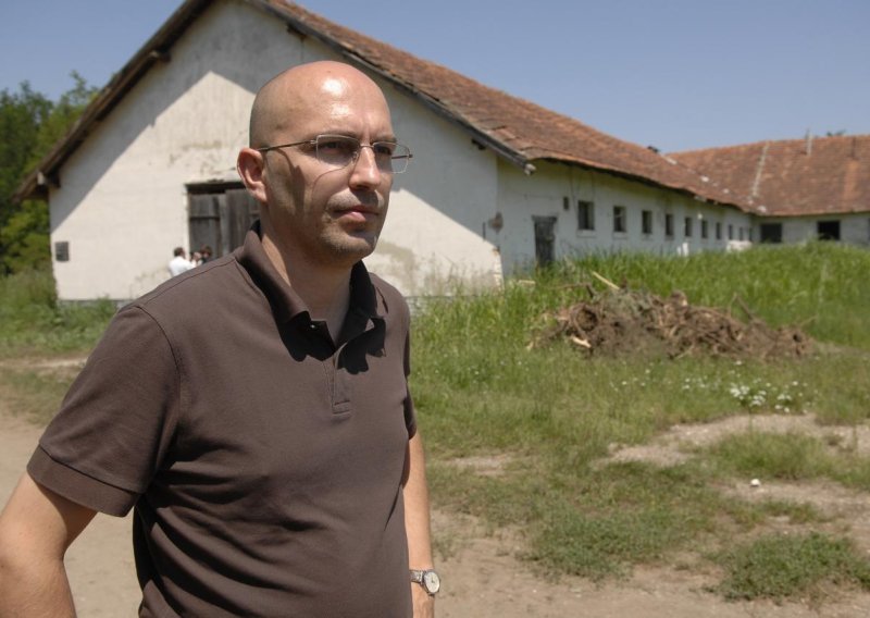 Hoće li Tadić otkriti imena mučitelja iz srpskih logora?