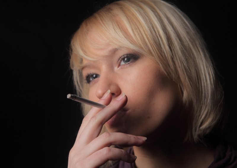 Pušenje je štetnije za žene nego za muškarce