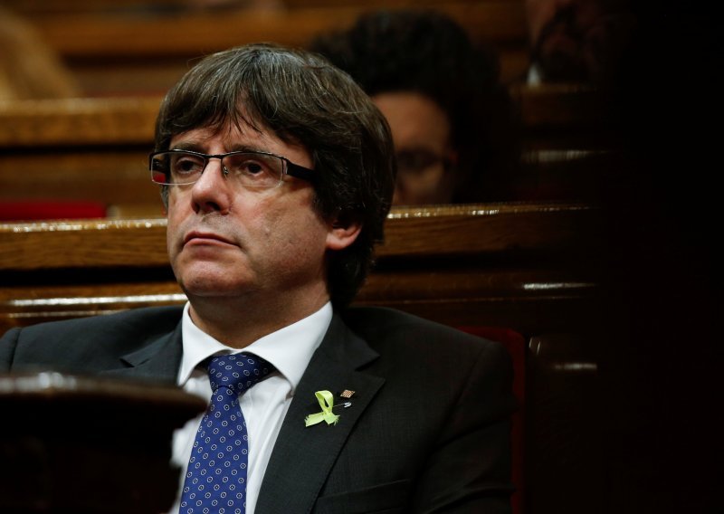 Svrgnuti katalonski predsjednik Puigdemont predao se belgijskoj policiji