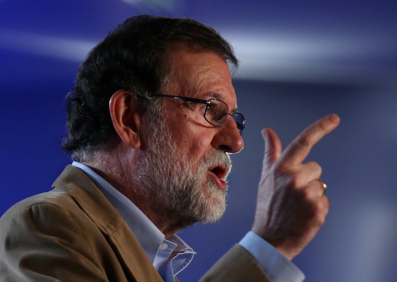 Rajoy: Moramo vratiti Kataloniju iz kaosa separatizma