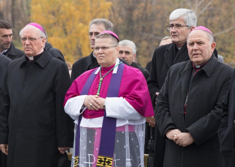 Biskup Košić: Odlazak iz domovine mogao bi se nazvati i dezerterstvom