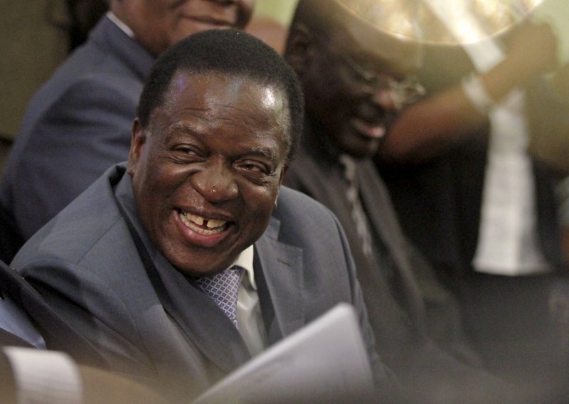 Mnangagwa spreman naslijediti Mugabea na čelu Zimbabvea