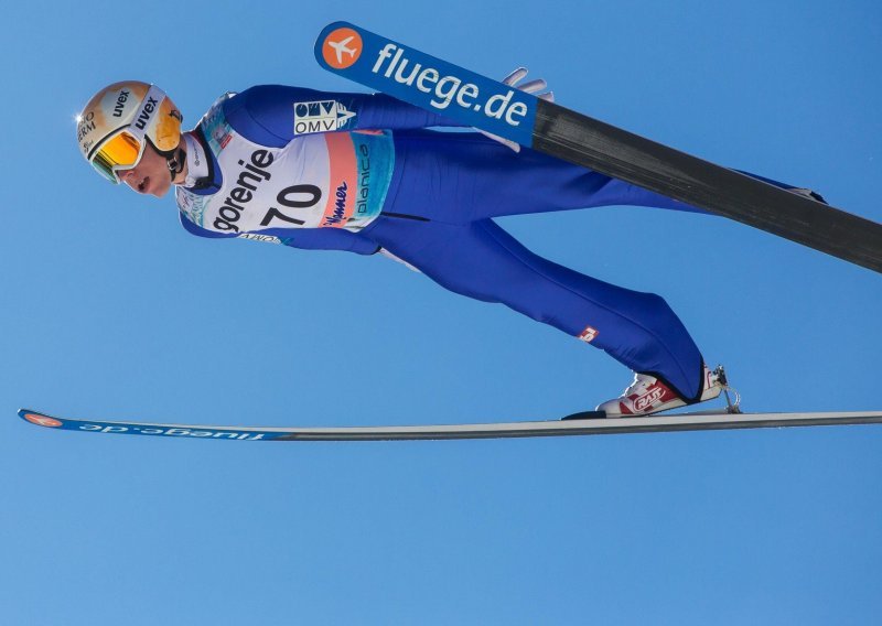 Težak pad i ozljede austrijskog skijaša skakača